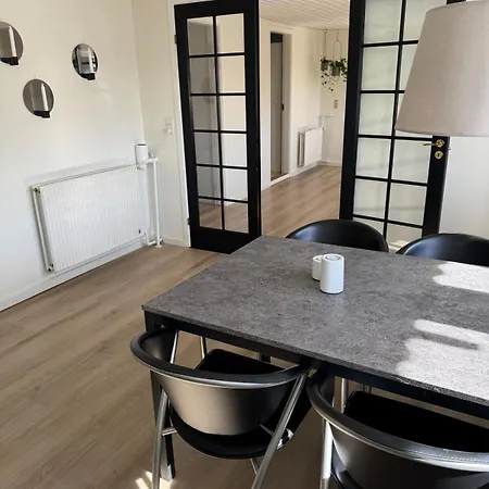 Stor Taet Pa Saltum Appartement *