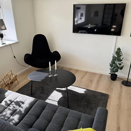 Stor Taet Pa Saltum * Bronderslev