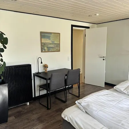 Apartment Stor Taet Pa Saltum