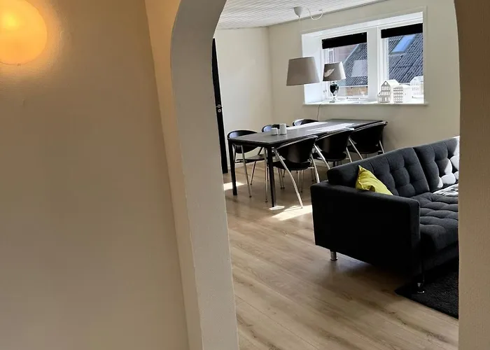 Apartment Stor Taet Pa Saltum *