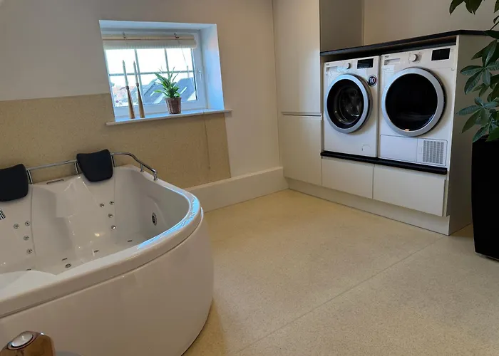 Stor Taet Pa Saltum Brønderslev