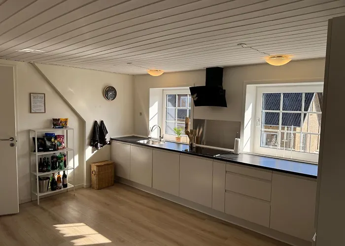 Apartment Stor Taet Pa Saltum *